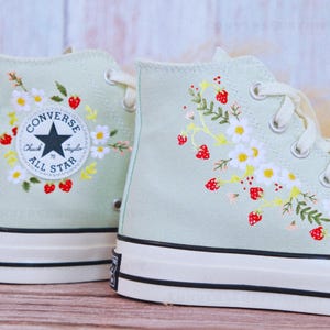 Custom Embroidered Converse high tops, Small Flower Embroidered Converse Shoes, Floral Embroidered Sneakers Custom, Unique Gifts for Her LP