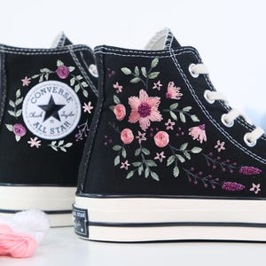 Converse embroidered shoes,Converse Chuck Taylor 1970s,Converse custom small flower / small flower embroidery LT