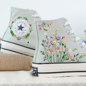 Bridal Converse Custom, Wedding Flowers Embroidered Converse Chuck Taylor 1970s, Embroidery Logo, Flower Embroidered Shoes, Wedding Gifts