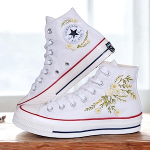 Wedding Converse Embroidered Floral, Custom Lavender Sunflower Embroidered Shoes for Bride, Bridal Flowers Embroidered Sneaker, Wedding Gift
