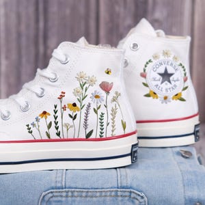 Custom Embroidered Converse 70s Chuck Taylor, Green Converse Embroidery Wildflowers, Garden Flower Embroidered Shoes, Unique Gifts for Her