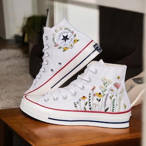 Custom Embroidered Converse 70s Chuck Taylor, Green Converse Embroidery Wildflowers, Garden Flower Embroidered Shoes, Unique Gifts for Her