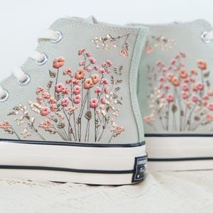 Customized Embroidered Converse Shoes, Pink Flower Embroidered Sneakers Custom, Flower Embroidered Shoes for Women, Mother&#39;s Day Gift