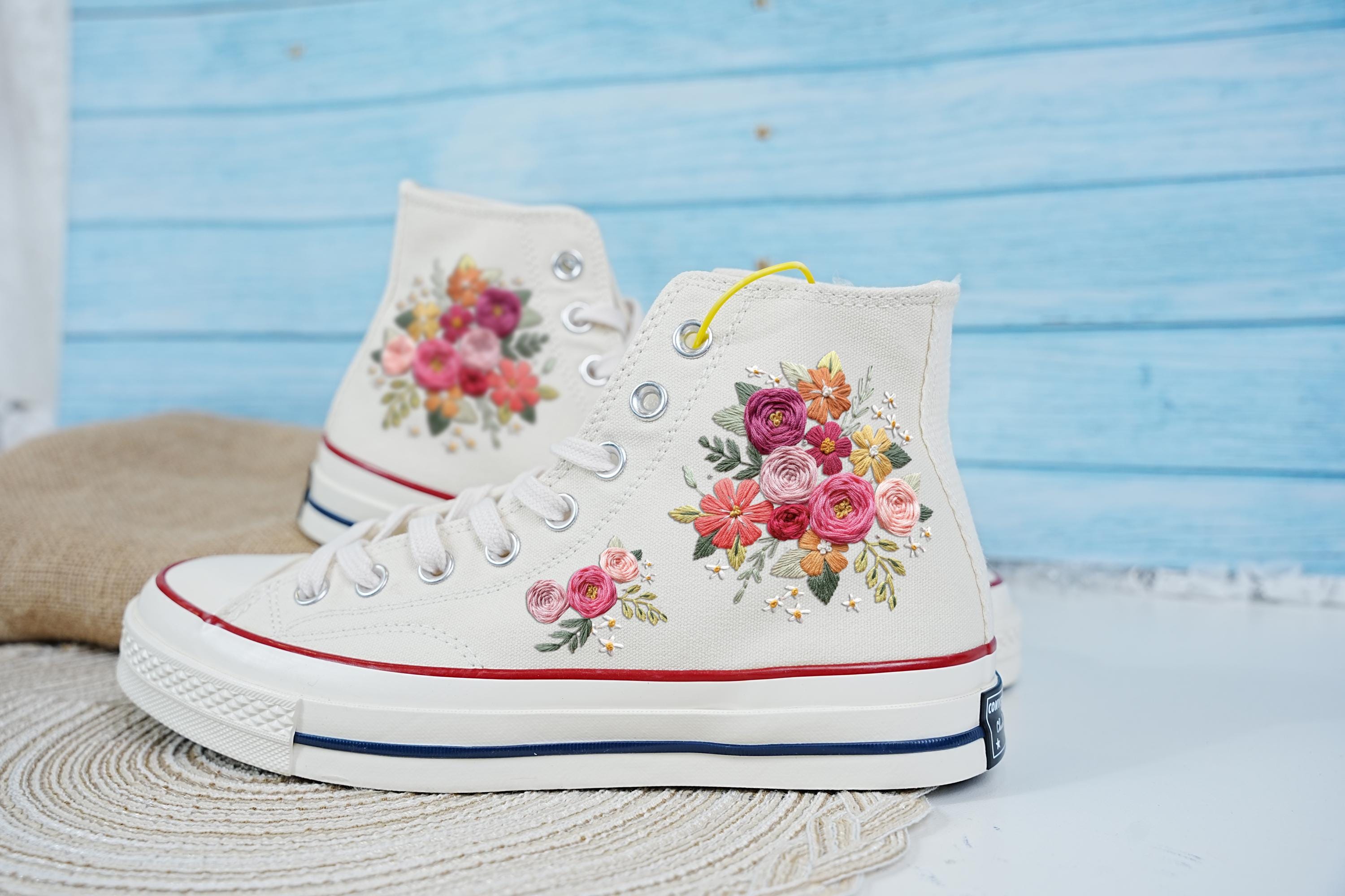 Bridal Converse Custom, Wedding Flowers Embroidered Converse Chuck Taylor 1970s, Embroidery Logo, Flower Embroidered Shoes, Wedding Gifts