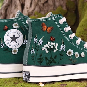 White Wildflowers Converse Embroidery, Custom Embroidered Converse Chuck Taylor, Garden Flower Embroidered Shoes, Unique Gifts for Her