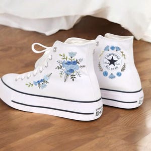 Bridal Converse Custom, Wedding Flowers Embroidered Converse Chuck Taylor 1970s, Embroidery Logo, Flower Embroidered Shoes, Wedding Gifts LT