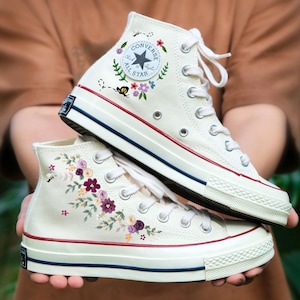 Bridal Embroidered Flower Converse/Embroidered converse/Custom Converse Chuck Taylor 1970s Floral Converse/Wedding Converse For Her LL