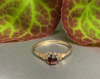 Vintage Garnet Solitaire Ring