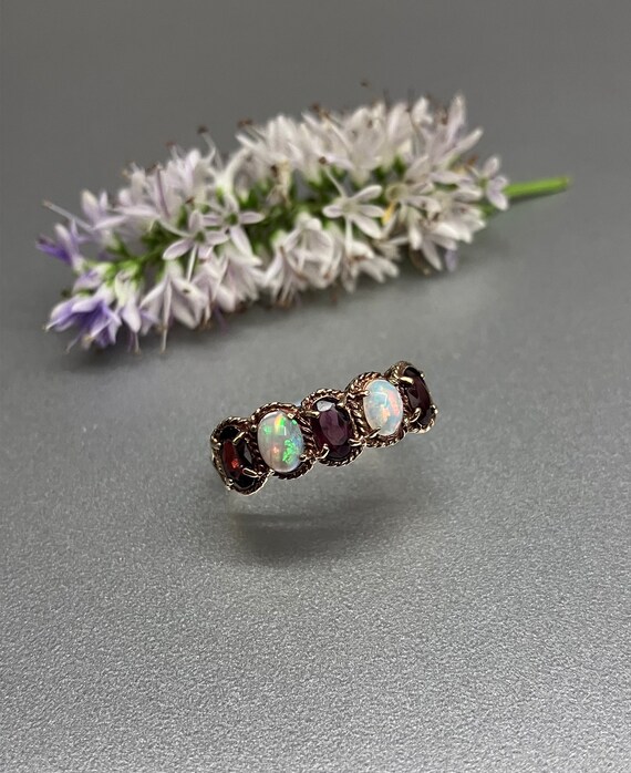1970s Opal & Garnet 5 Stone Ring Vintage 9ct Gold… - image 5