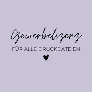 Op de afbeelding: Een paarse achtergrond met zwarte tekst die "Gewerbelizens für alle Druckdateien" luidt met een klein zwart hartje onder de tekst.