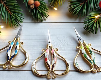 Vintage-Style Enamel Sewing Scissors – Stainless Steel Rustic Handcrafted Scissor Gift for Quilting / Sewing