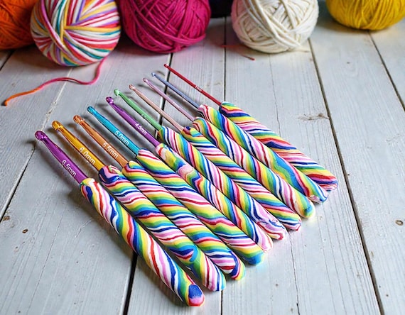 Crochet Hook Set: Ergonomic Mosaic Handles (2-6.5 mm)