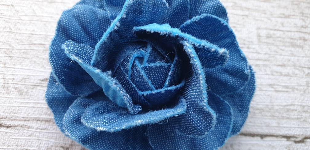 Denim-Stoffblumen Zum Basteln – 75 Mm, 4 Stück, Aus Jeansstoff In Dunkel- & Hellblau