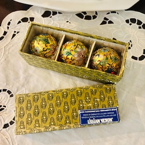 Vintage Lillian Vernon Cloisonné Ornaments Set of 3 Ball Gold Enamel Floral Vintage 1.5 in original box