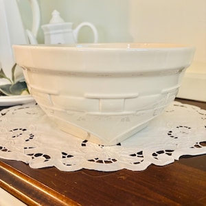 Vintage Longaberger woven Mixing bowl earthenware pottery crock Cream Ivory 11 x 5.5&quot;