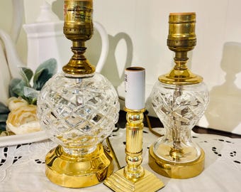 Vintage crystal brass lamp desk table piano accent lamp working condition hollywood  regency gold night light