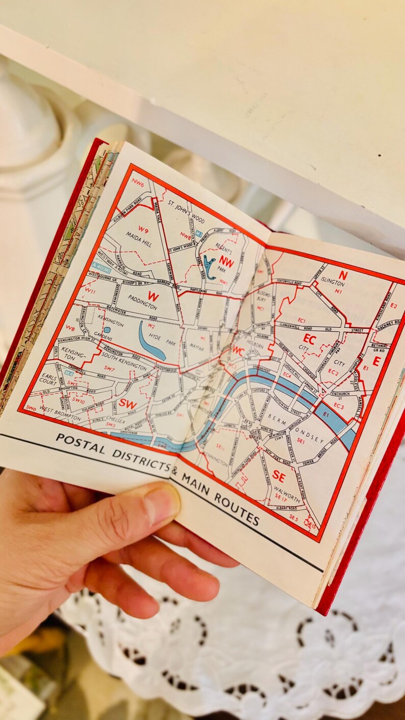 VTG Francis Chichester Map & Guide of London Red Pocket Booklet 1st ...
