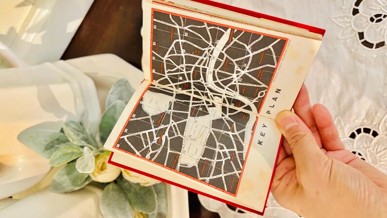 VTG Francis Chichester Map & Guide of London Red Pocket Booklet 1st ...