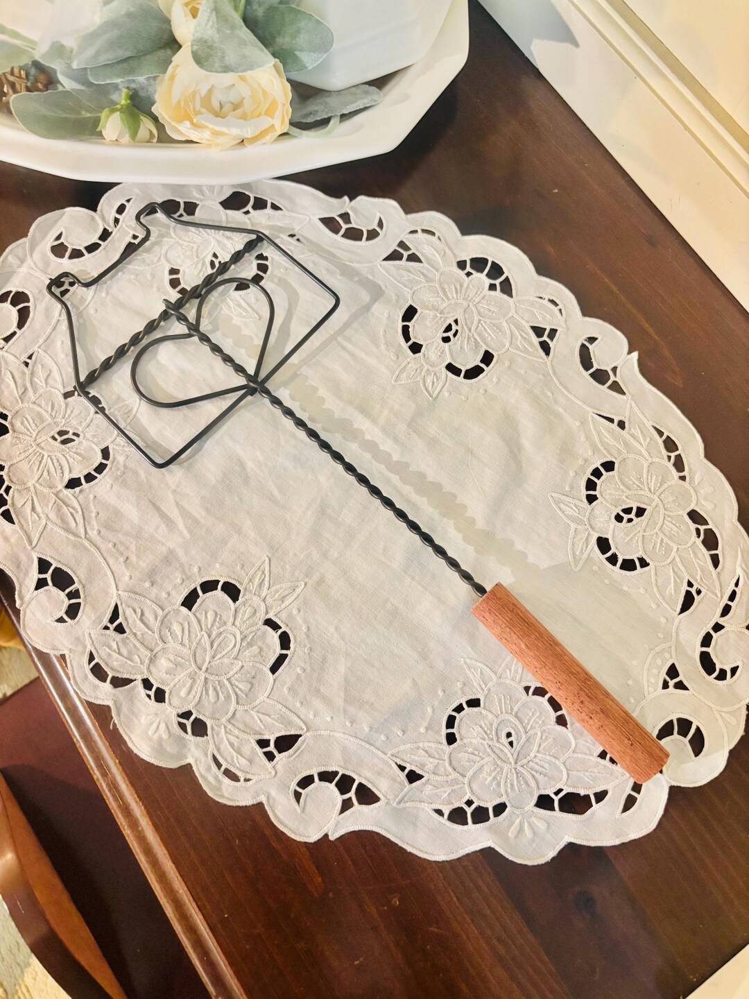 Dutch Rug Beater Vintage 16