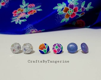 Kimono stud earrings with tassels
