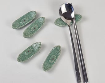 Celadon Korean Spoon & Chopstick Rest Set of 5, Goryeo Cheongja, Spoon Holder, Floral Pattern Ceramic, Asian Tableware Gift