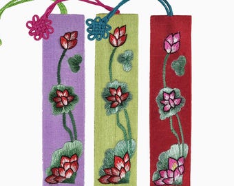 Korean Lotus Bookmark Embroidered, Buddhist Meditation Bookmark with Traditional Maedeup Knot, Spiritual Reading Gift