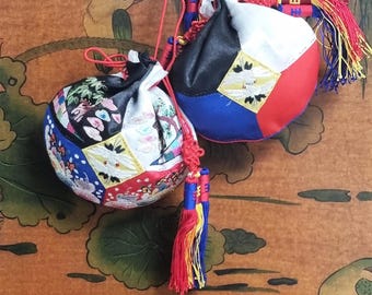 Lucky Korean Good Fortune Bag - Traditional Charm With Gold 福