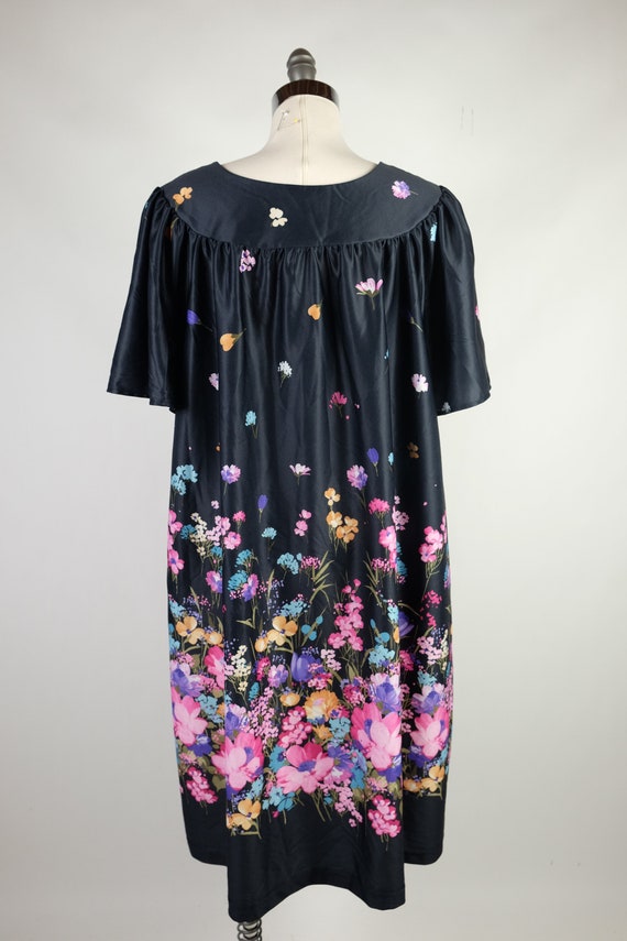 1980s National Colorful Floral Housedress - image 7