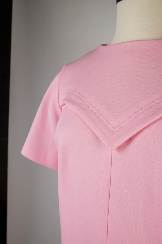1960s Bubblegum Pink Double Knit Mod Dress - image 4