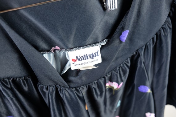 1980s National Colorful Floral Housedress - image 10