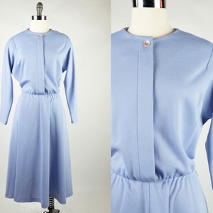1980s Kay Windsor Pale Blue Knit Long Sleeve Dress