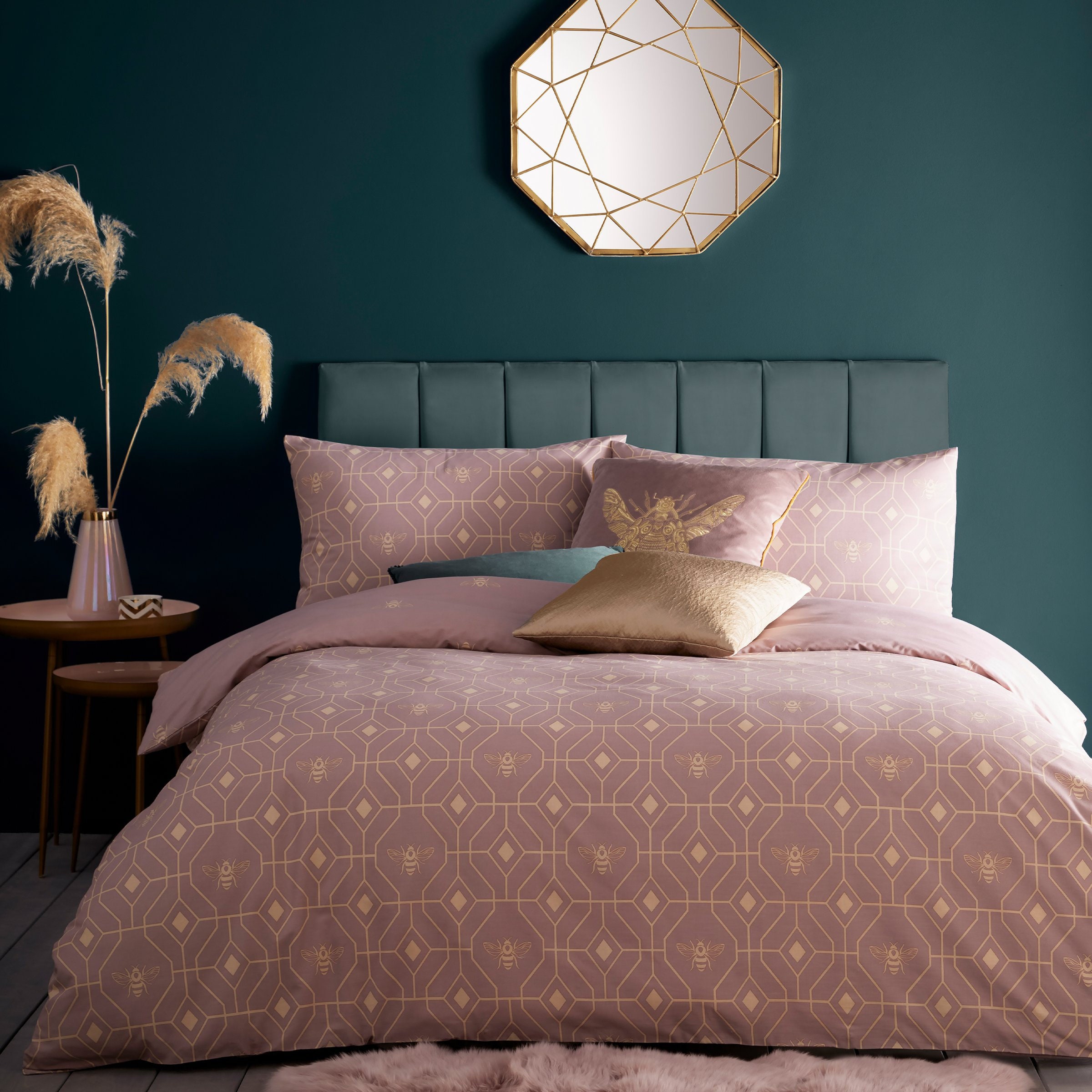 Blush Pink \u0026 Pale Gold Bumble Bee Duvet 