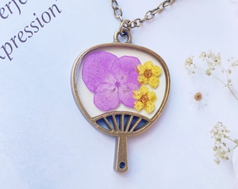 Pressed Flower Jewelry| Real Flower Necklace| Forget me not |Resin Necklace| Birthday flower gift| Botanical necklace| Vintage Necklace