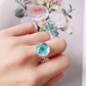 Forget me not resin ring, Pressed flower resin ring, Real Flower Ring, Botanical Ring, Nature ring, Dainty Statement Ring, Adjustable Ring