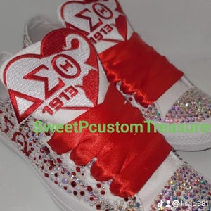 Bedazzled Converse (Soro)