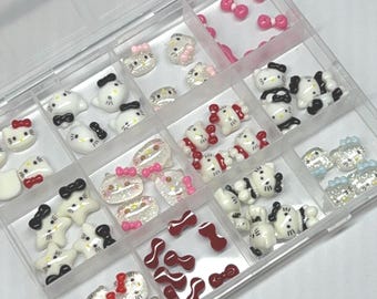 Kawaii Kitty Nagel Anhänger | Pink, Rot, Schwarz Bögen, Glitzerakzente
