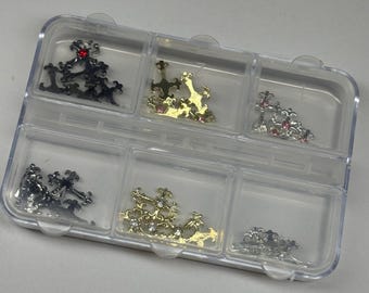 Gold / Silber / Schwarz Kreuz Nagel Charms