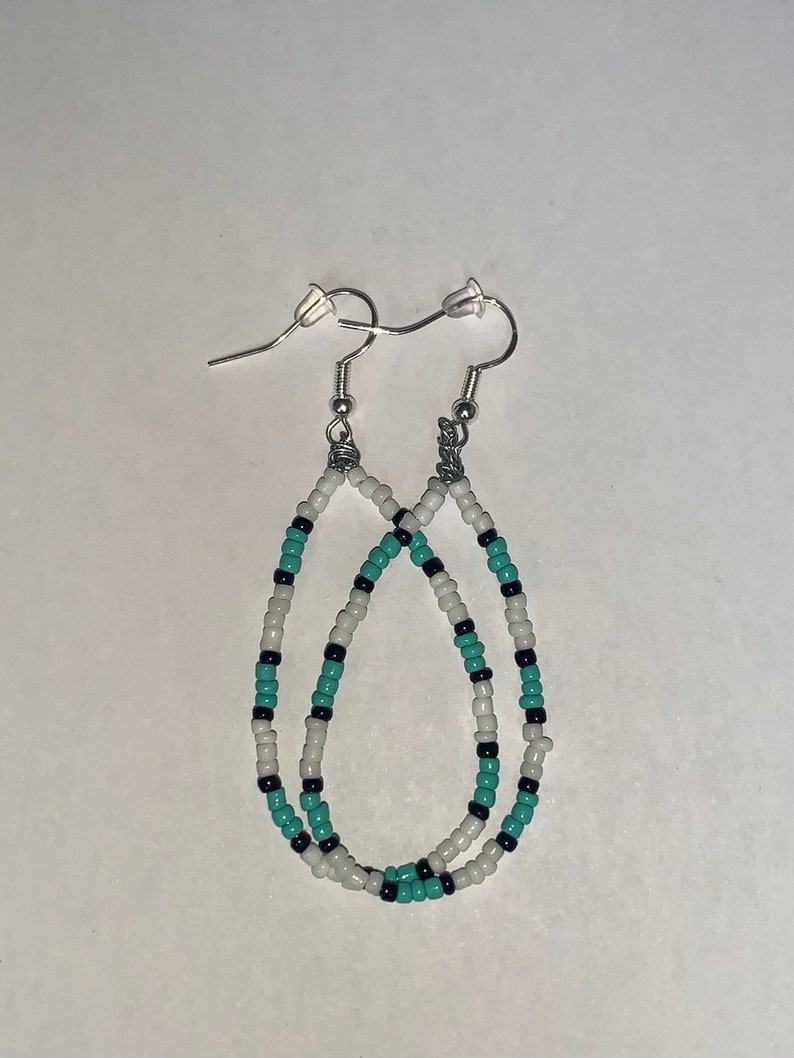 darlin tear drop earings