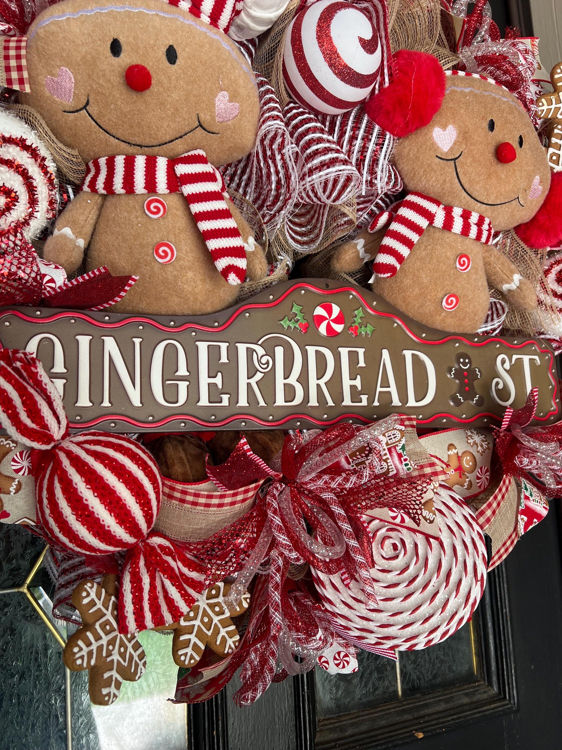 Gingerbread Couple Christmas Door Wreath: Holiday Cookie Decor - Etsy