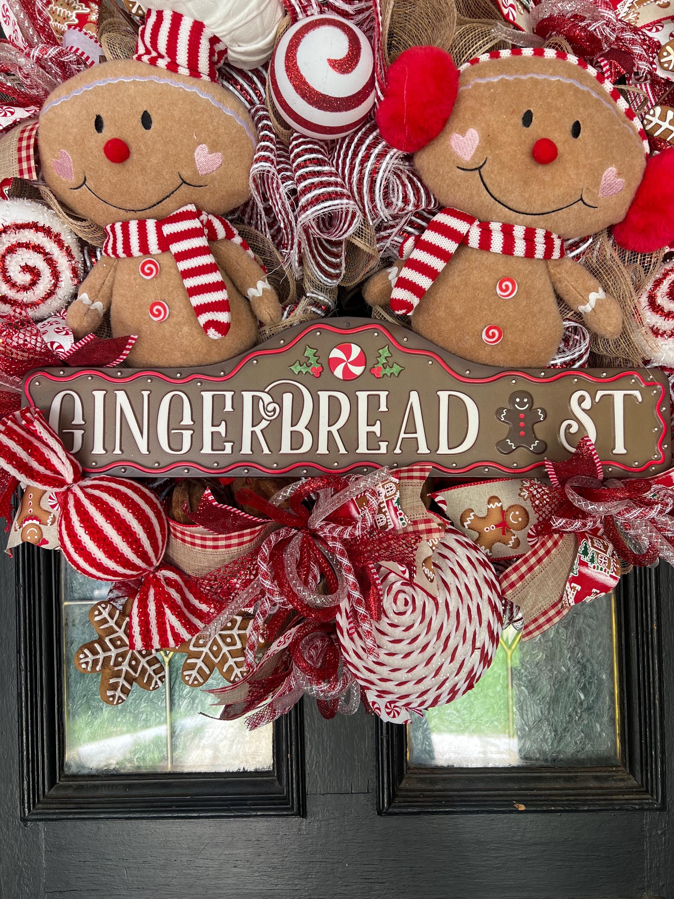 Gingerbread Couple Christmas Door Wreath: Holiday Cookie Decor - Etsy