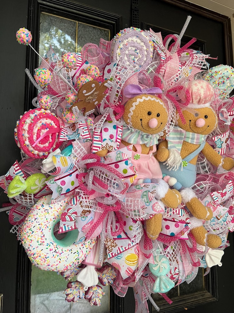 Gingerbread Couple Christmas Door Wreath: Pink Candy Decor - Etsy