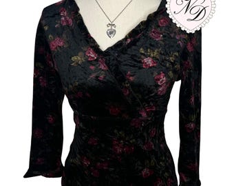 L'EST ROSE Black Floral Velvety Top