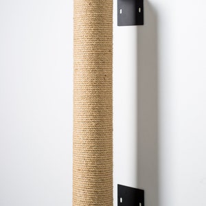 Jute Cat Scratcher: Wall Mounted with Black Mounts (15.7&quot;/40cm)