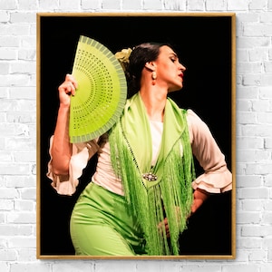 Lámina de bailarina de flamenco / Bailarina española con vestido verde / Decoración para estudios y escuelas de danza