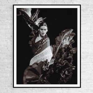 Flamenco-Tänzerin mit Manton | Wandkunst | Studio und Schuldekoration