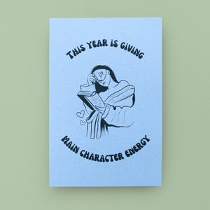 Verjaardagskaart energie hoofdpersoon | Verjaardagskaart boekenliefhebber | Kinderachtig verjaardagscadeau | Themakaart lezen | Literaire verjaardagskaart
