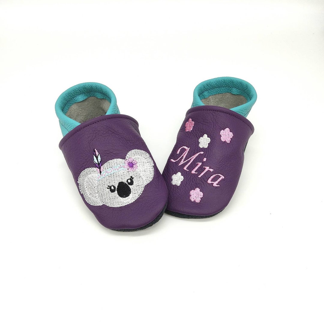 Chaussons Et Bavoir De Baptême Neufs Avec Boîte – Pour Bébé Garçon Ou Fille