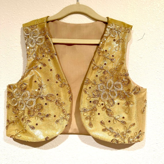 Girls gold sequin and rhinestone bolero vest for lots of bling! Rodeo or show apparel, or any special occasion.