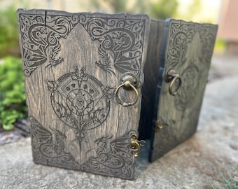 DM screen, Dungeon Master Screen, GM Screen, Wooden dm Screen, DnD DM Screen, Dungeons and Dragons, Game Master Screen, DnD gift, dnd screen