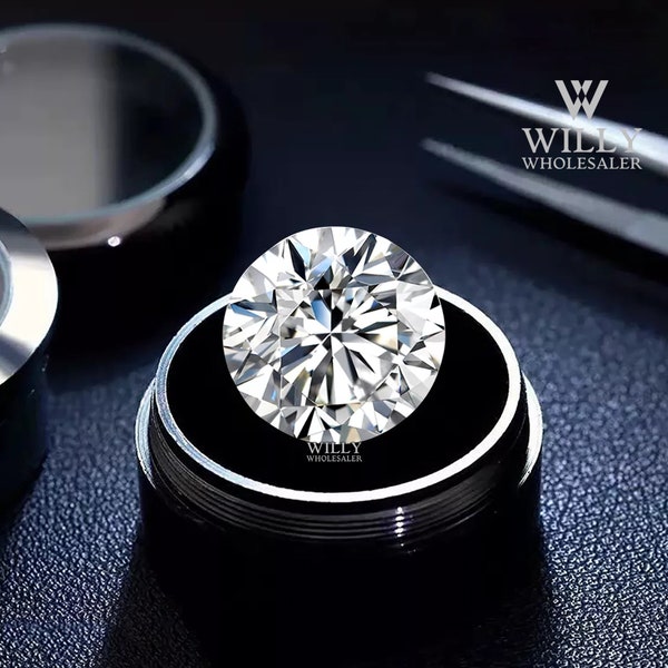 Pierre Moissanite 1.88 Carats - Couleur Off White (presque Incolore) - Pureté VVS1 - Certifiée - Créée En Labo